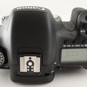 Canon EOS 7D DSLR camera