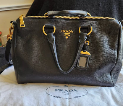 PRADA XL Galleria Dr. Bag in black pebble leather