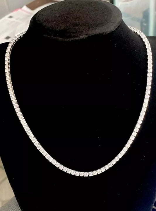 Diamond Tennis Necklace features 15.81 Ctw